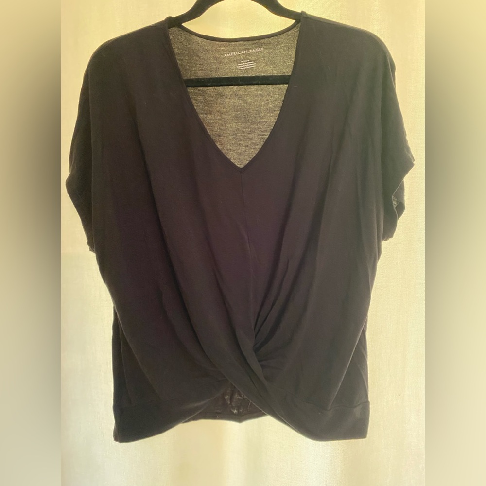 American Eagle Black Top Size Medium